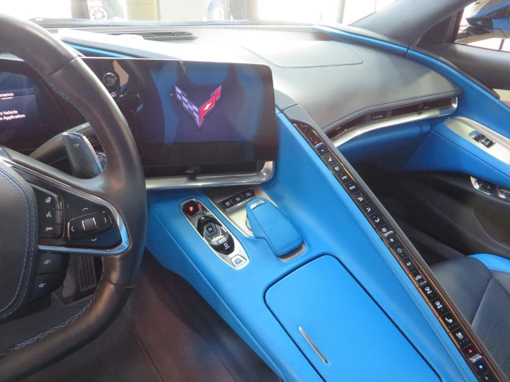 Used 2020 Chevrolet Corvette Stingray Premium Cpe w/ 3LT Preferred Equipment Group image 18