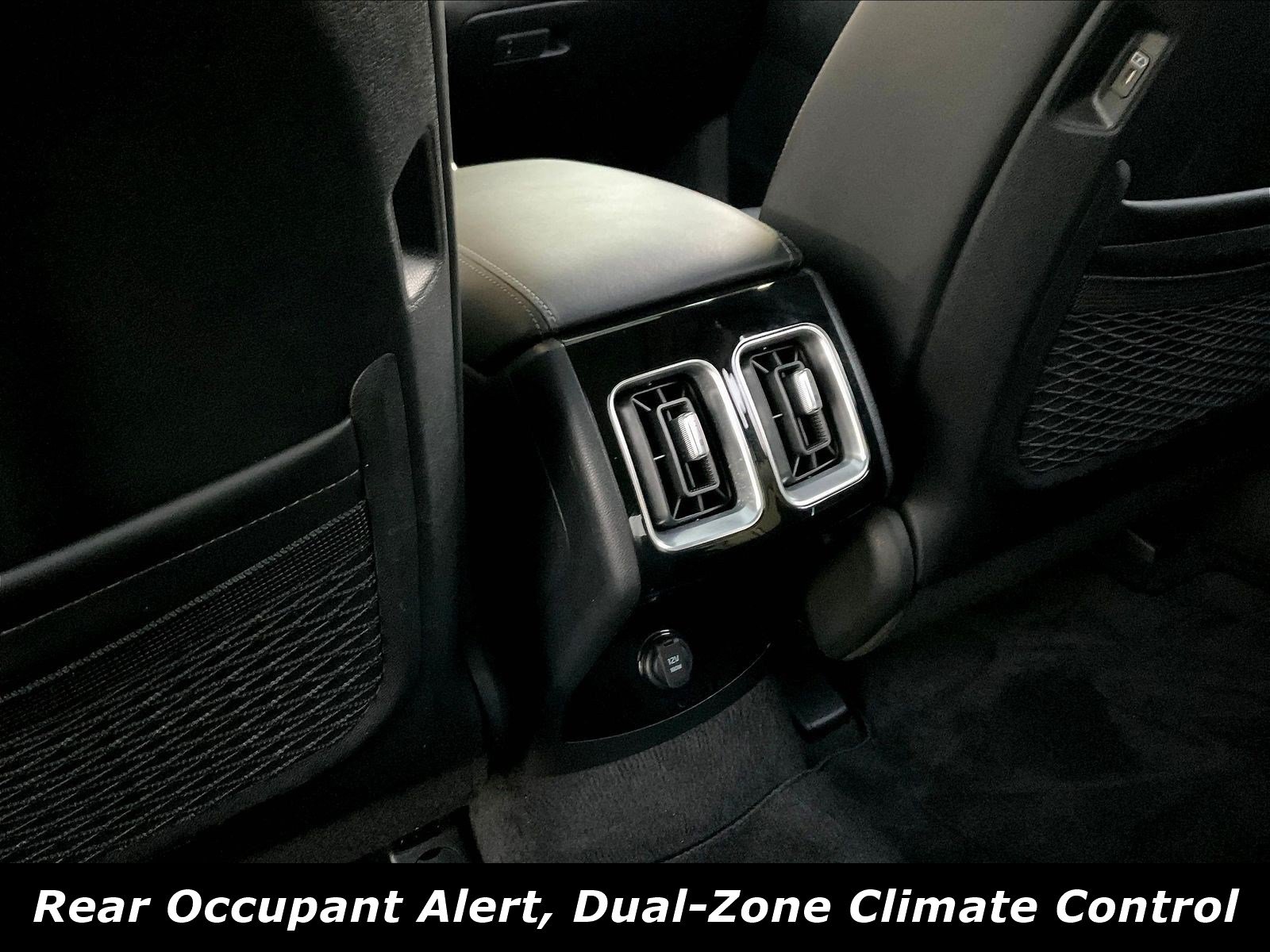 Used 2025 Kia Sorento SX FWD image 10