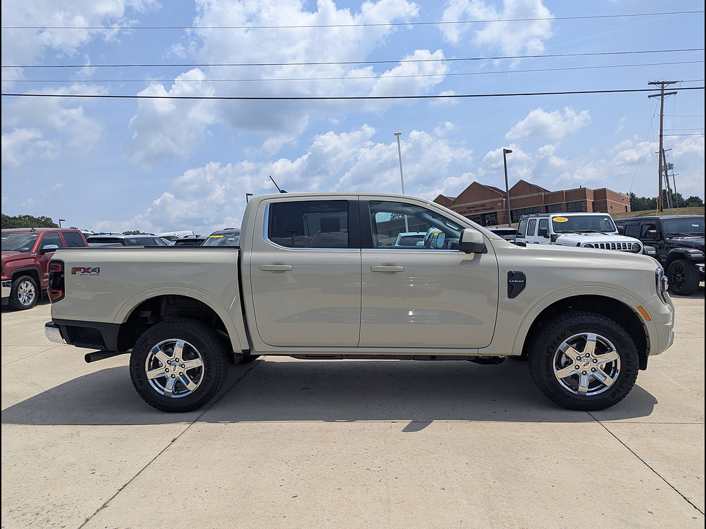 Used 2026 Ford Ranger Lariat w/ FX4 Off-Road Package AWD/4WD image 6