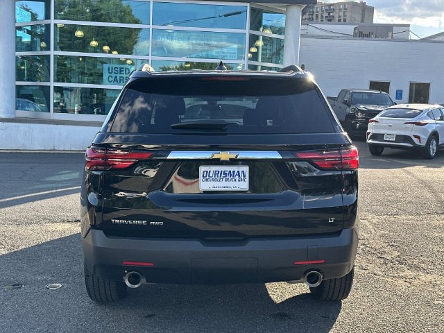Used 2023 Chevrolet Traverse LT AWD/4WD image 3
