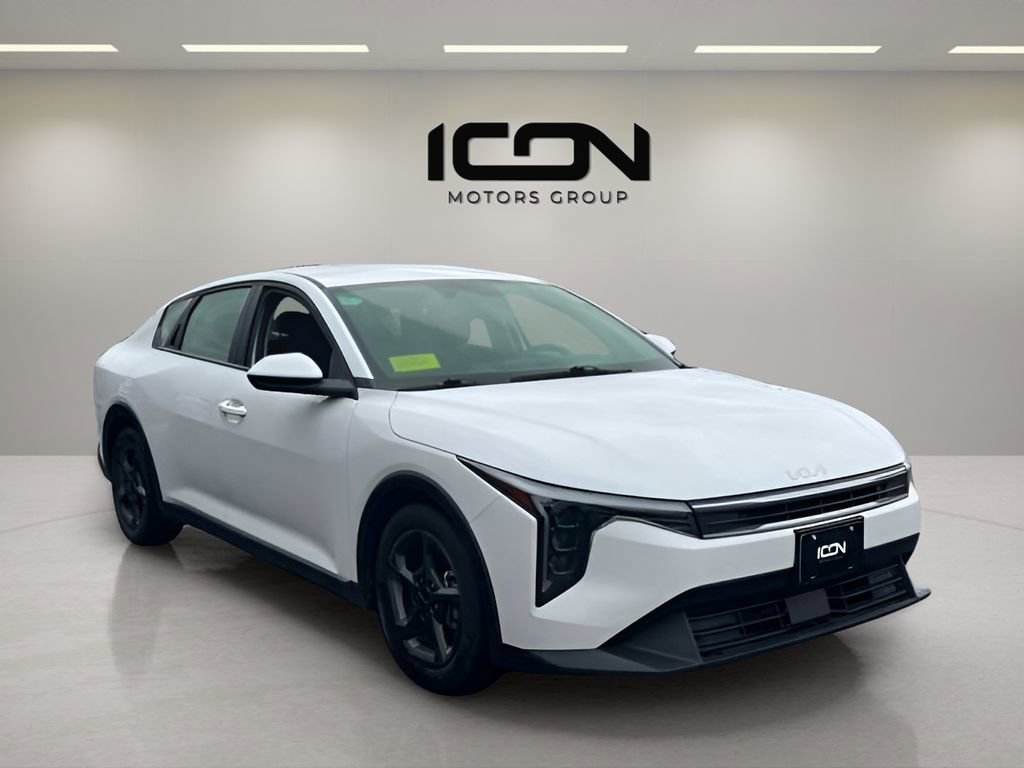 Used 2025 Kia K4 LXS FWD image 7