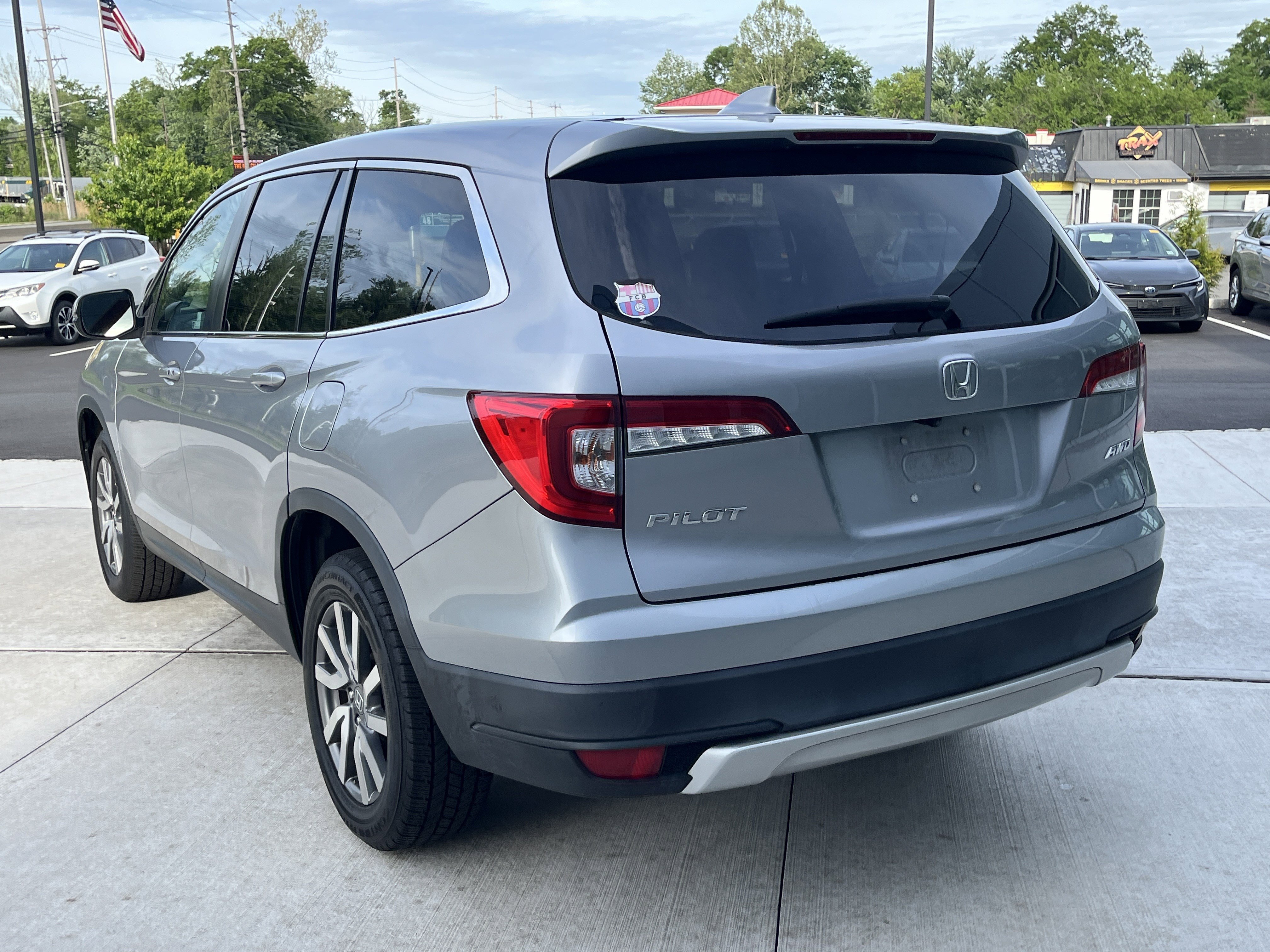 Used 2020 Honda Pilot EX image 5