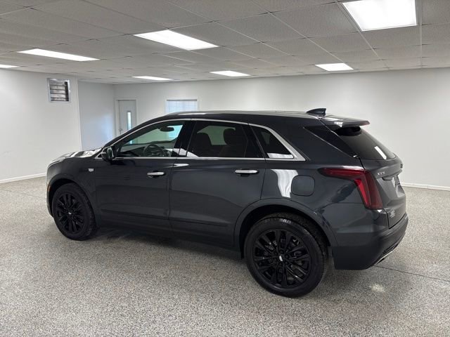 Used 2022 Cadillac XT5 Premium Luxury image 5