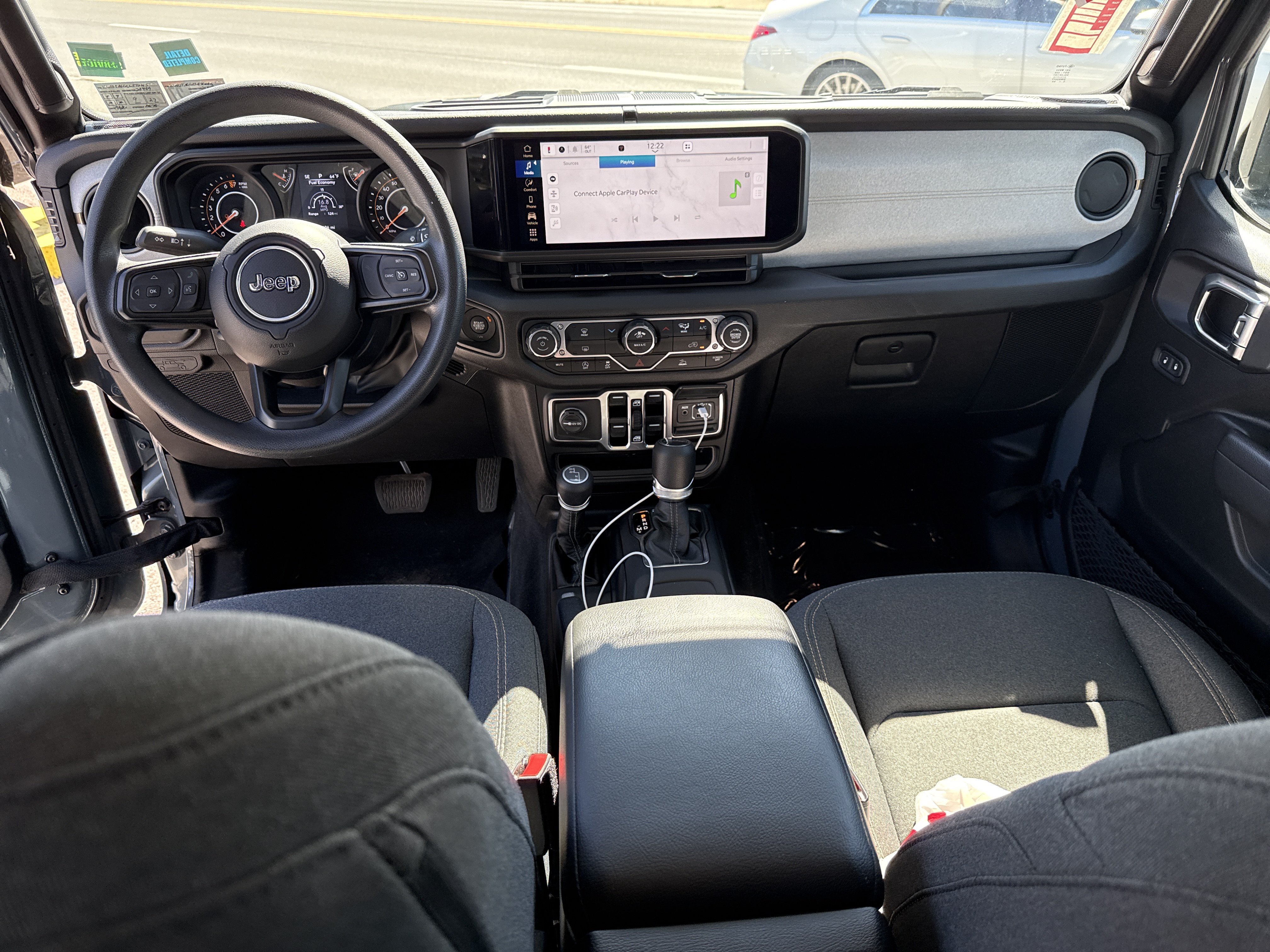 Used 2025 Jeep Gladiator Mojave AWD/4WD image 14