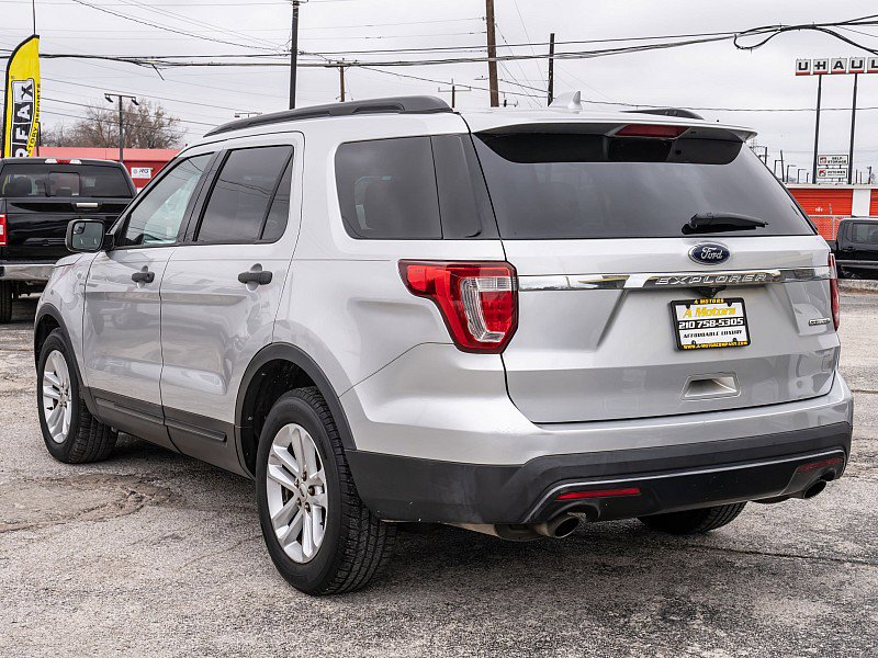 Used 2016 Ford Explorer FWD image 7