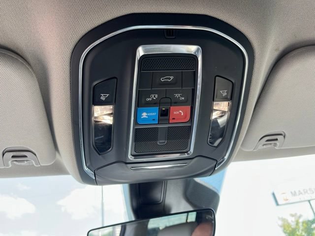 Used 2024 Jeep Wagoneer Series II w/ Flexible Seating Group AWD/4WD image 19
