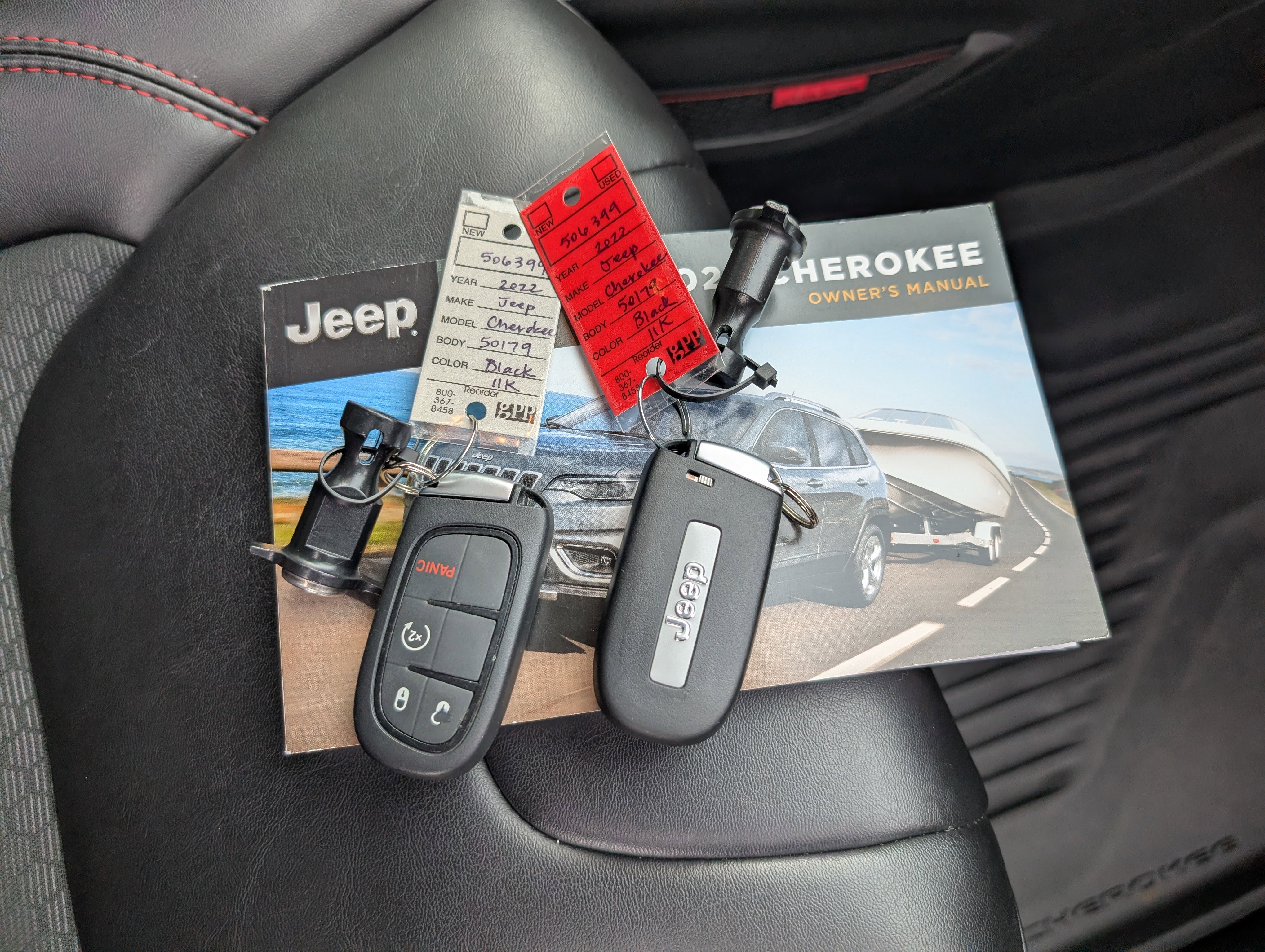 Used 2022 Jeep Cherokee Trailhawk image 35