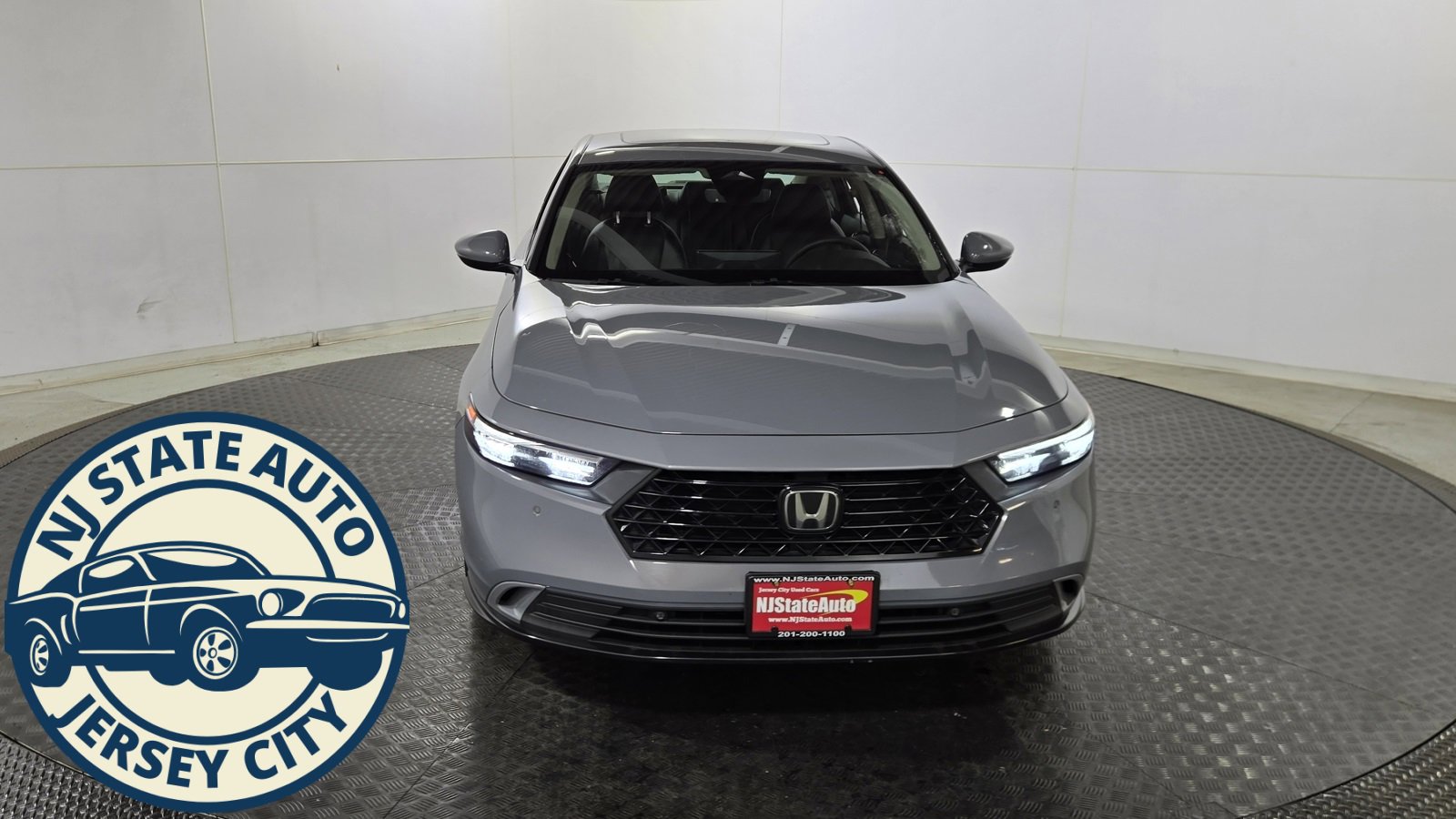 Used 2023 Honda Accord EX-L image 2