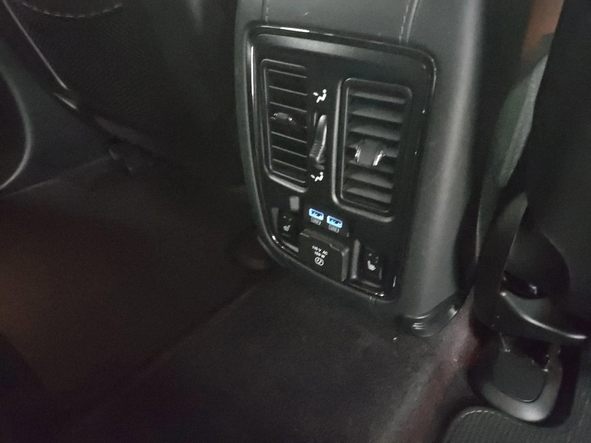 Used 2018 Jeep Grand Cherokee SRT image 35