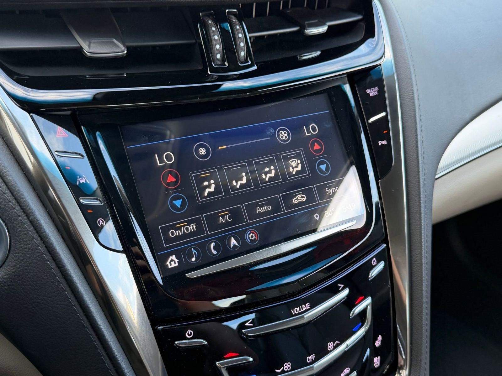 Used 2018 Cadillac CTS Luxury RWD image 28