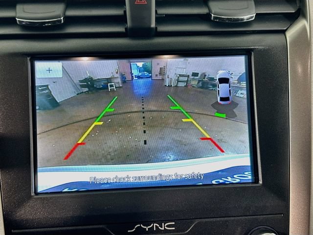 Used 2020 Ford Fusion SE FWD image 26