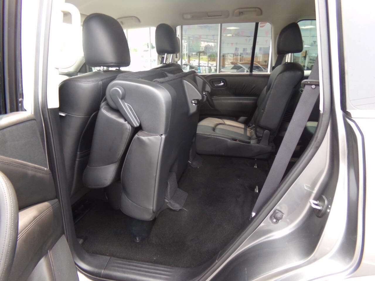Used 2023 Nissan Armada SV image 27