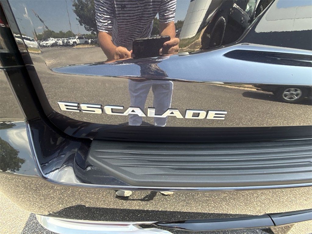 Certified 2024 Cadillac Escalade Premium Luxury Platinum image 32