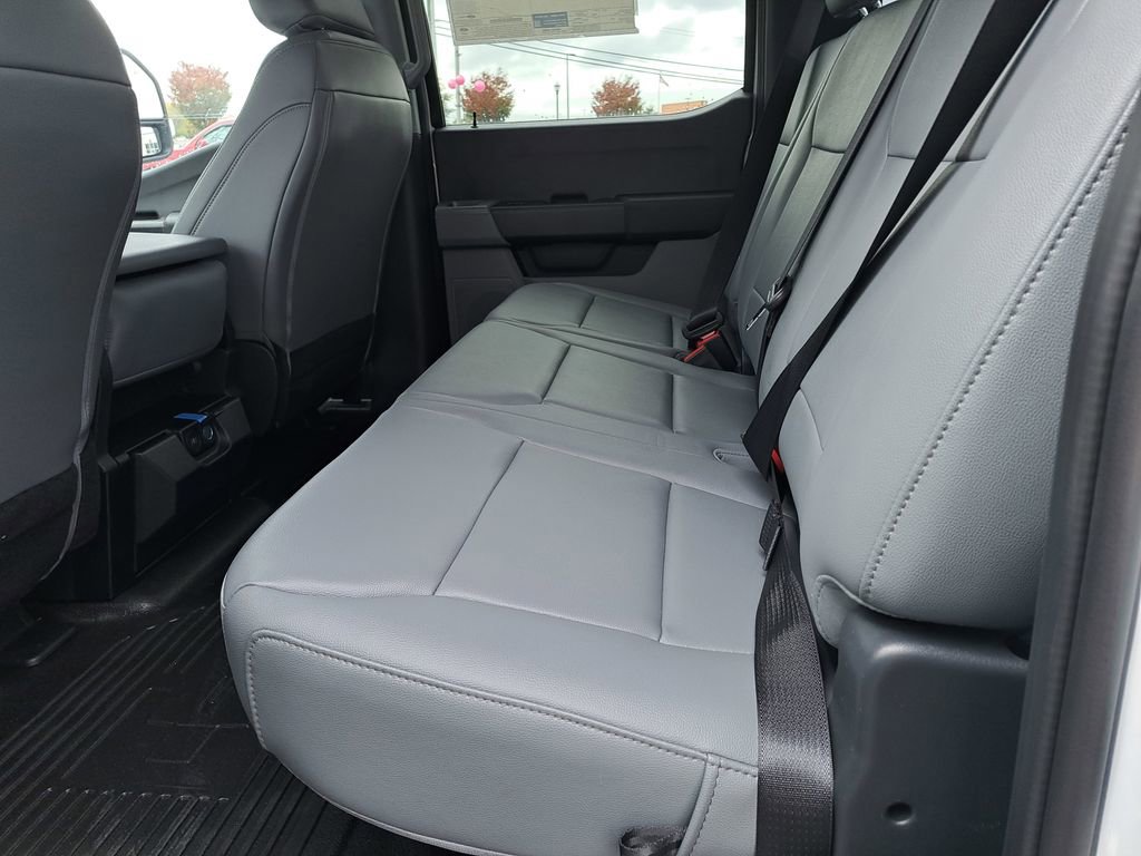 New 2025 Ford F350 XL w/ XL Chrome Package image 13