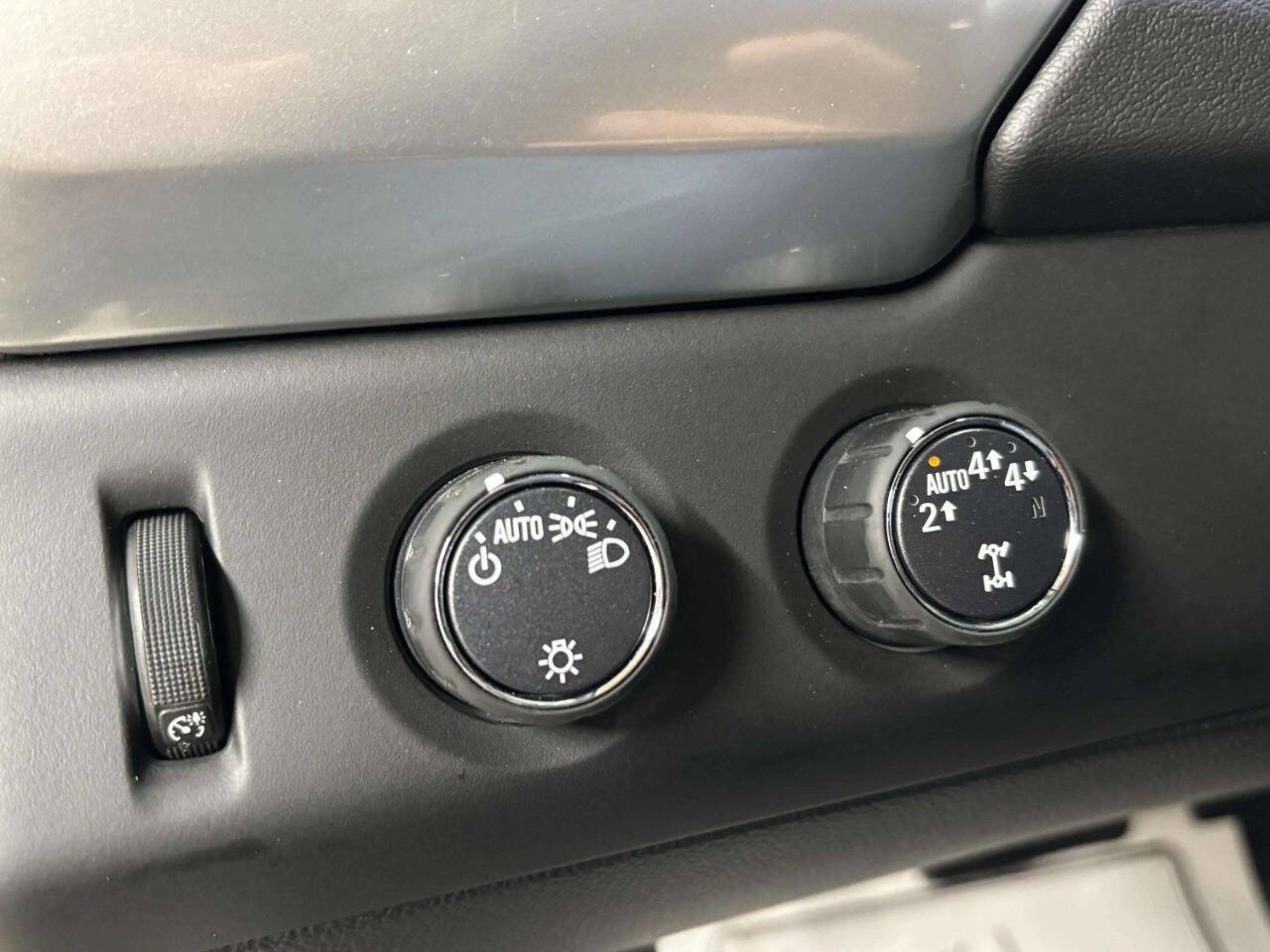 Used 2019 Chevrolet Tahoe 4WD image 33