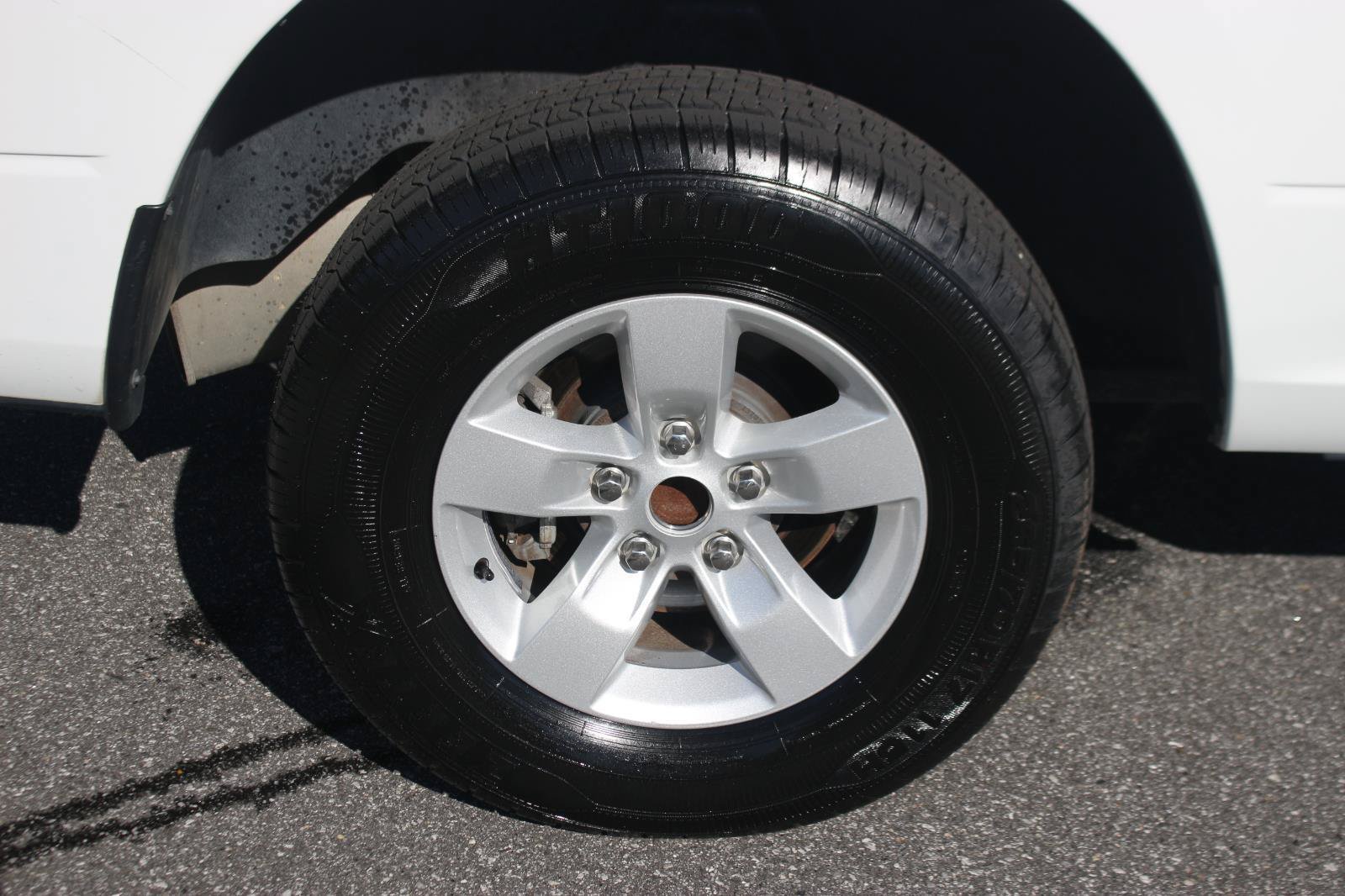 Used 2023 RAM 1500 Classic SLT w/ Trailer & Traction Group AWD/4WD image 35