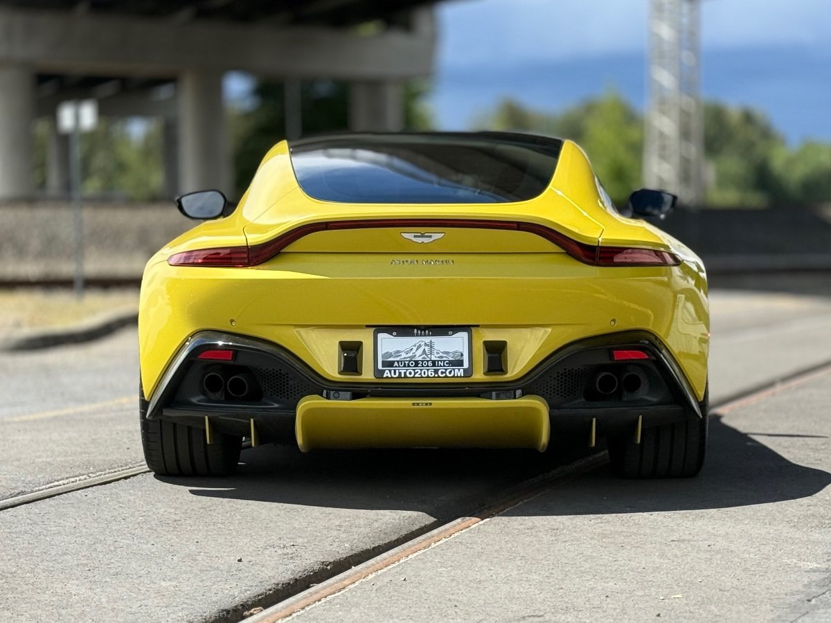 Used 2020 Aston Martin V8 Vantage Coupe RWD image 6