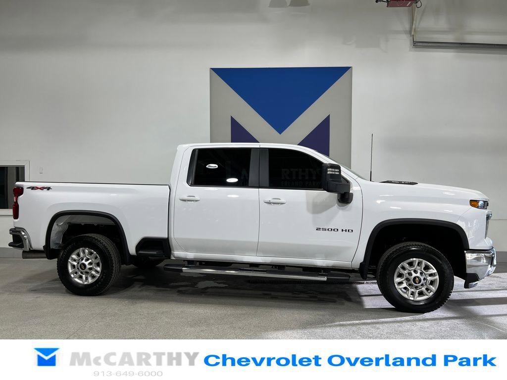 Used 2025 Chevrolet Silverado 2500 LT w/ Convenience Package image 4