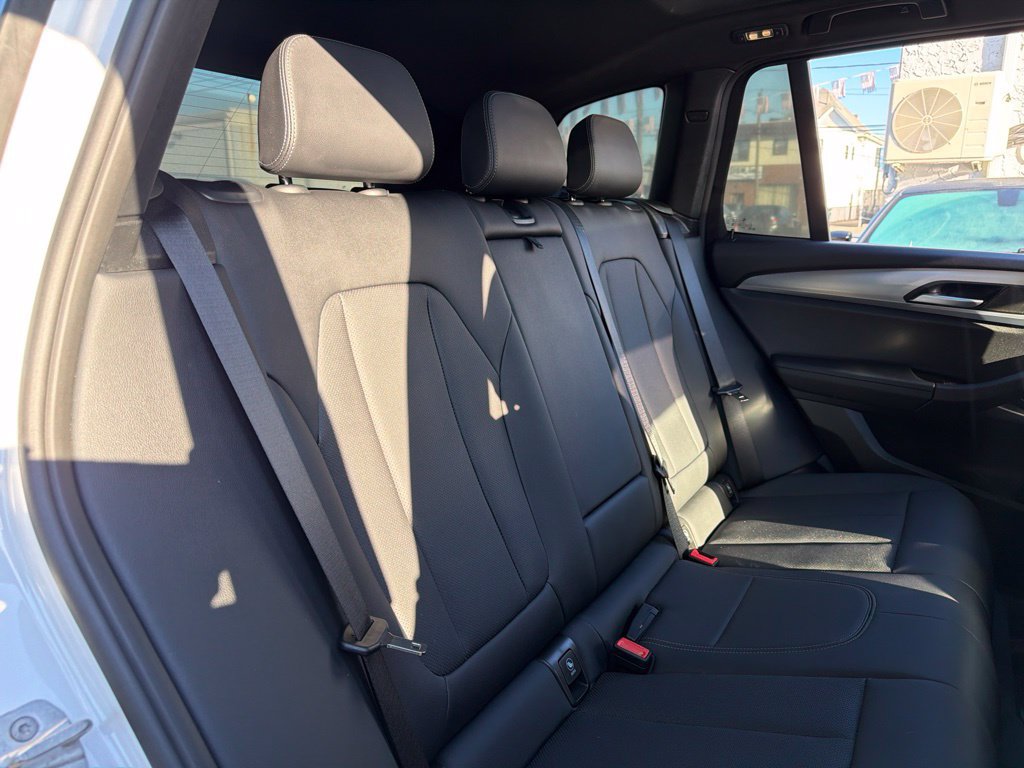 Used 2024 BMW X3 xDrive30i w/ M Sport Package AWD/4WD image 16