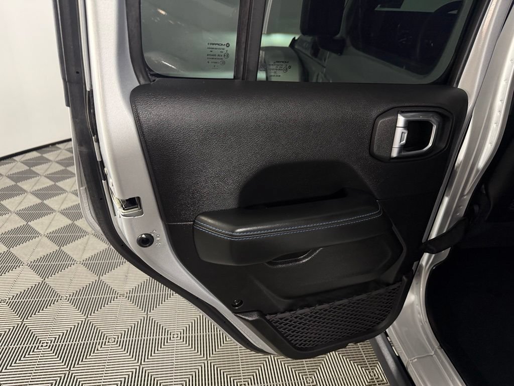 Used 2024 Jeep Wrangler Unlimited Rubicon 4xe AWD/4WD image 28