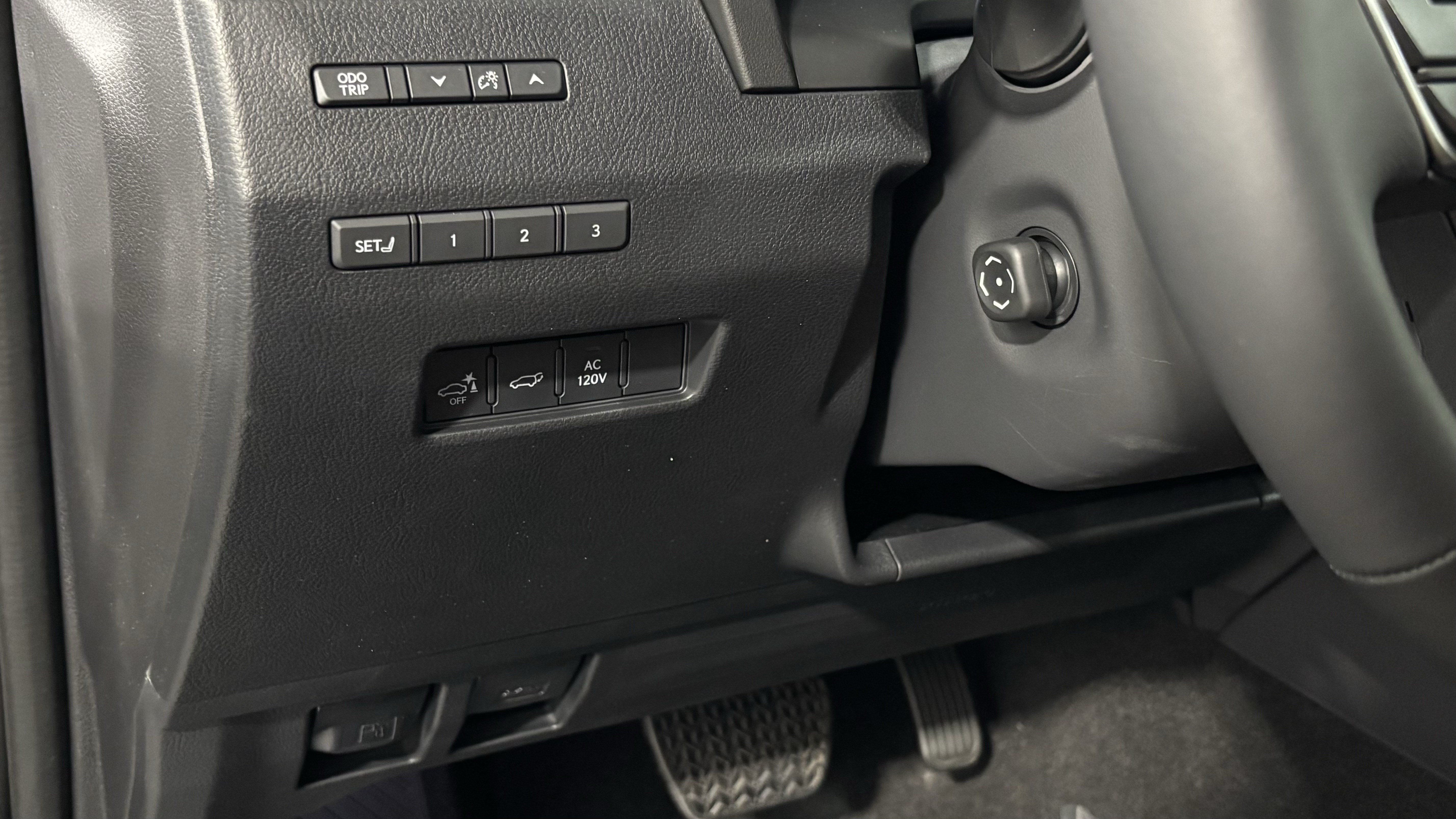 New 2026 Lexus GX 550 AWD/4WD image 11