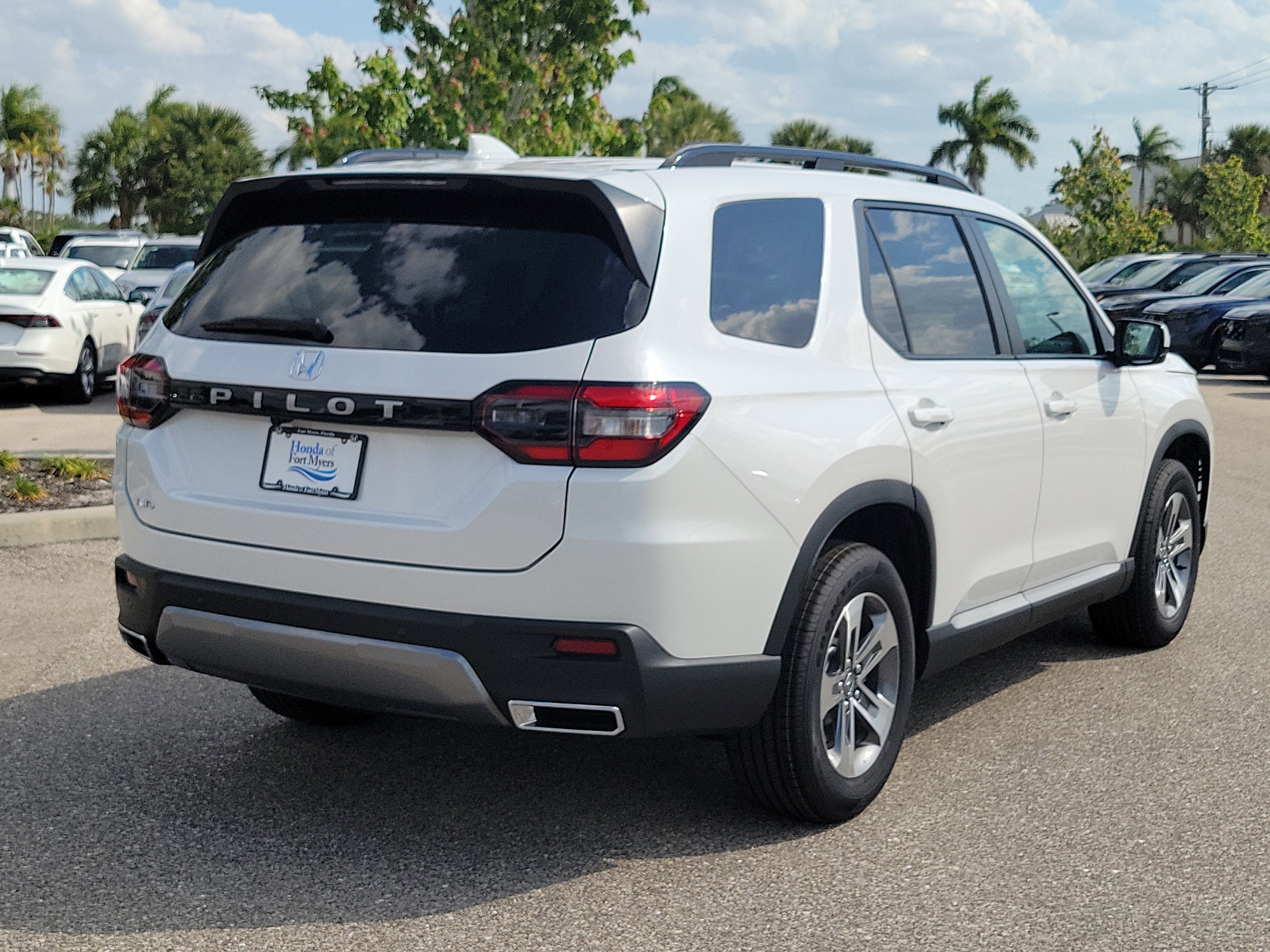 New 2026 Honda Pilot EX-L image 7