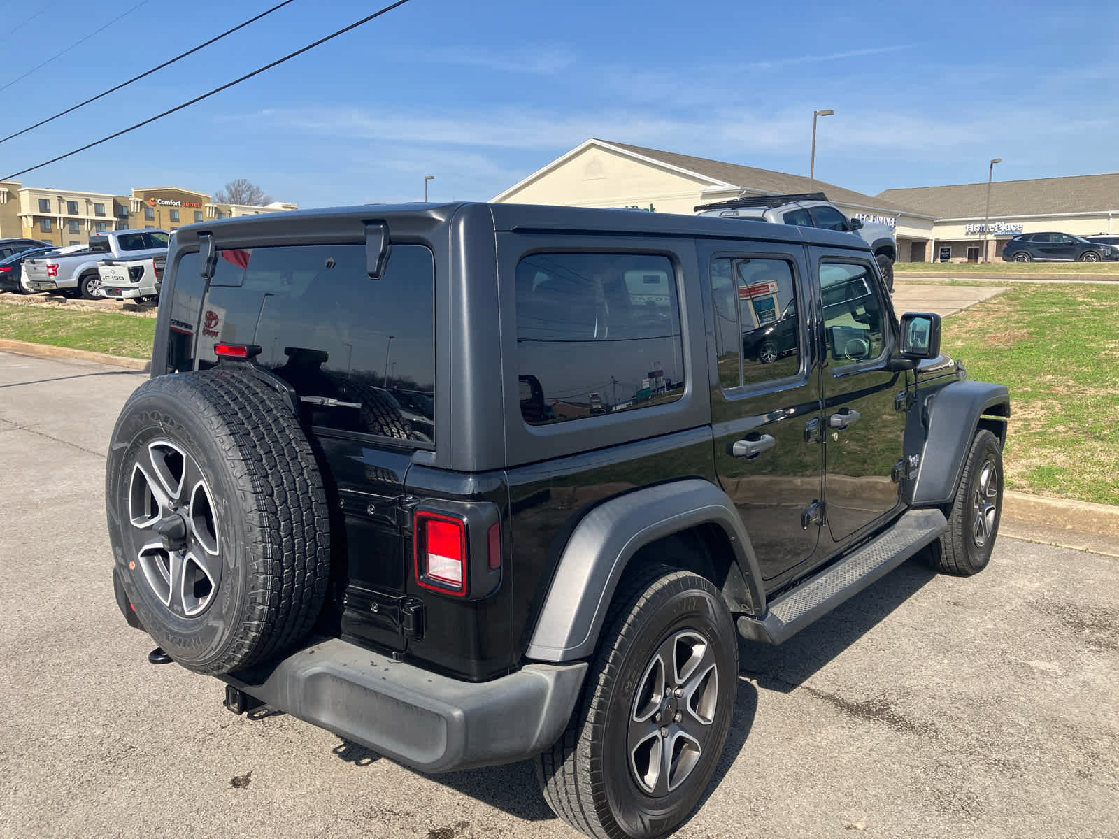 Used 2020 Jeep Wrangler Unlimited Sport S AWD/4WD image 7