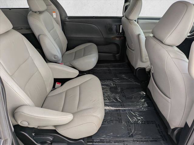 Used 2018 Toyota Sienna Limited Premium w/ Outdoor Package AWD/4WD image 20