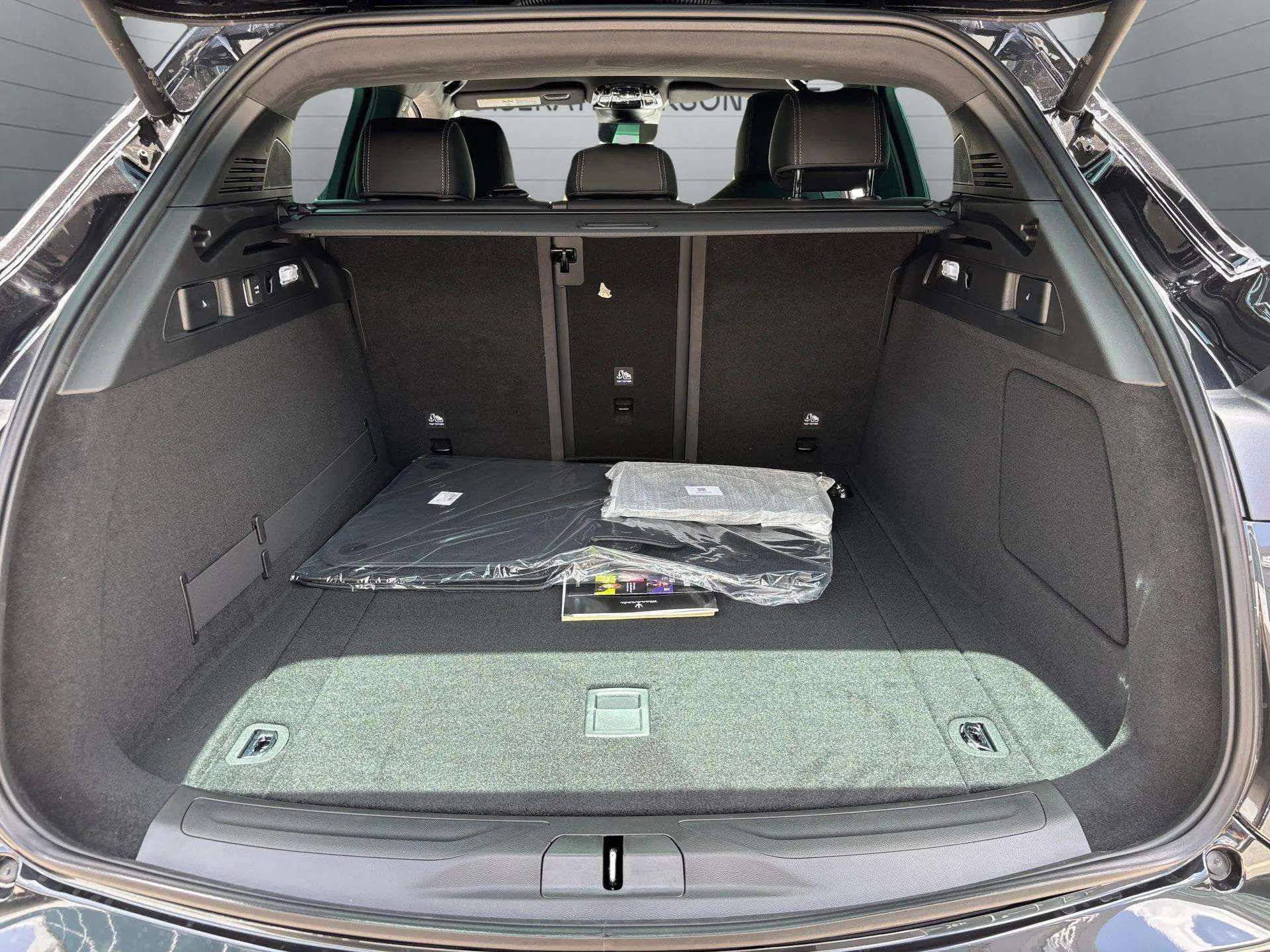 New 2025 Maserati Grecale GT image 19