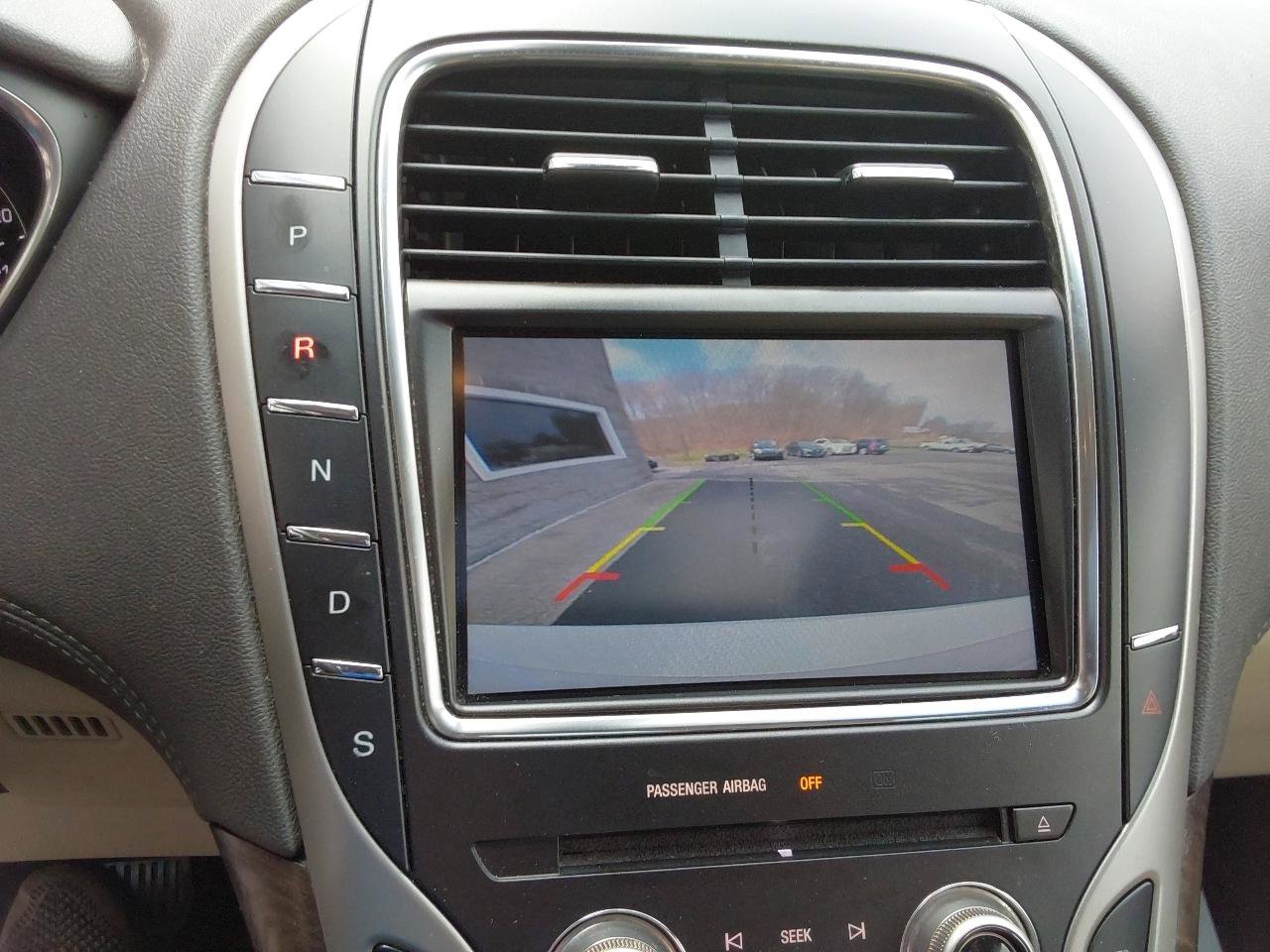 Used 2016 Lincoln MKX Reserve w/ Climate Package image 16