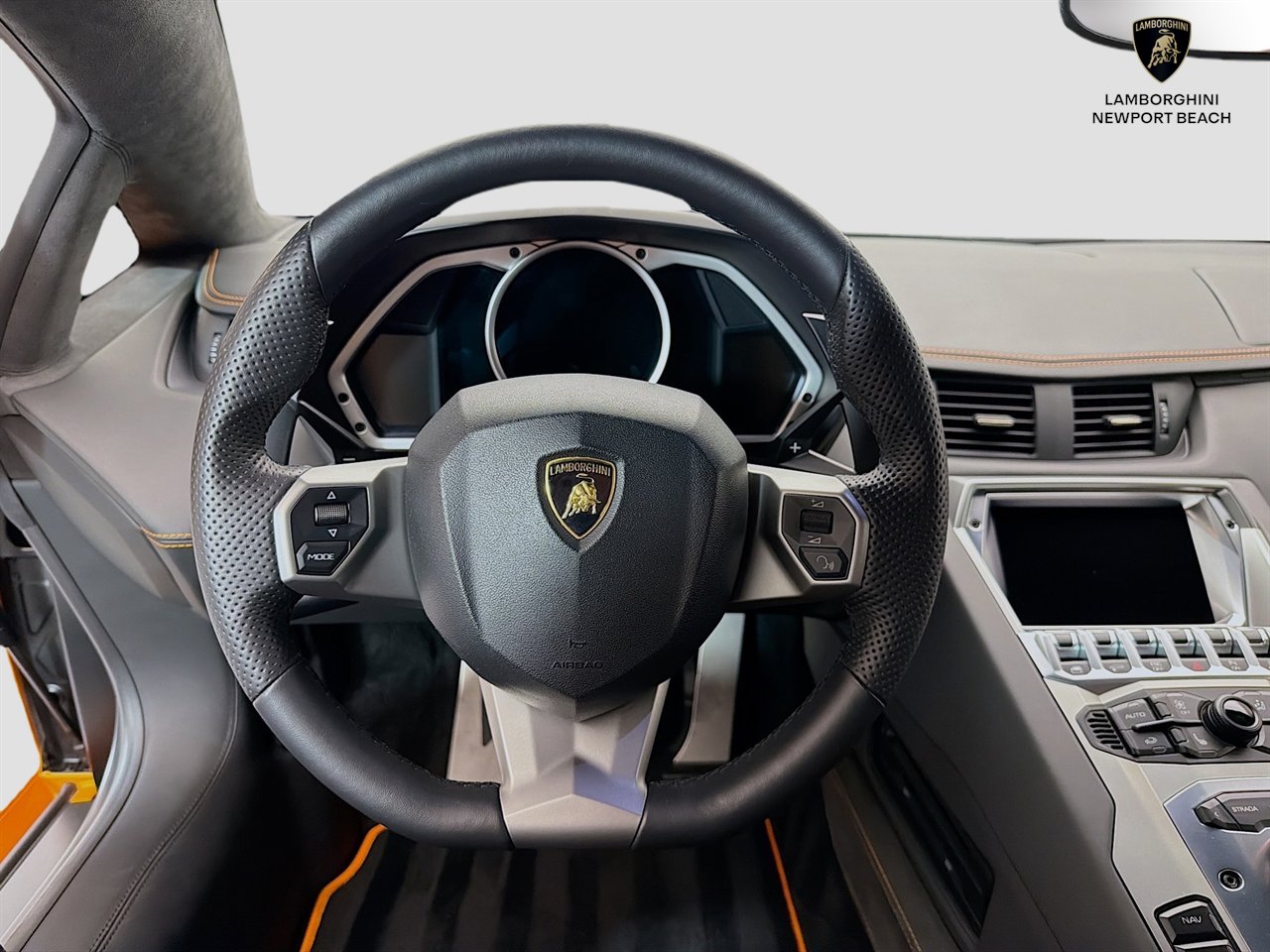 Used 2015 Lamborghini Aventador LP 700-4 image 11