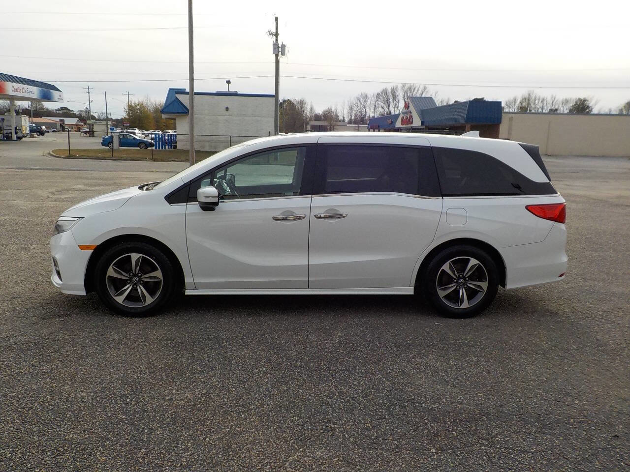 Used 2020 Honda Odyssey Touring image 2