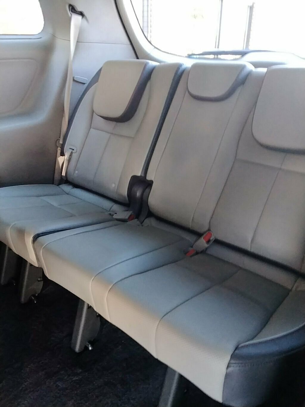 Used 2018 Kia Sedona LX w/ LX Essentials Premium Package image 10