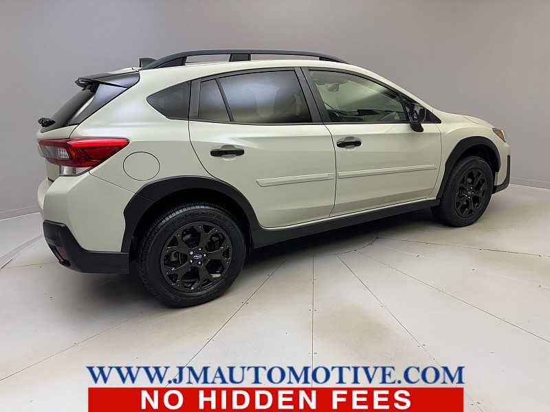 Used 2023 Subaru Crosstrek 2.0i Premium w/ Special Edition AWD/4WD image 5