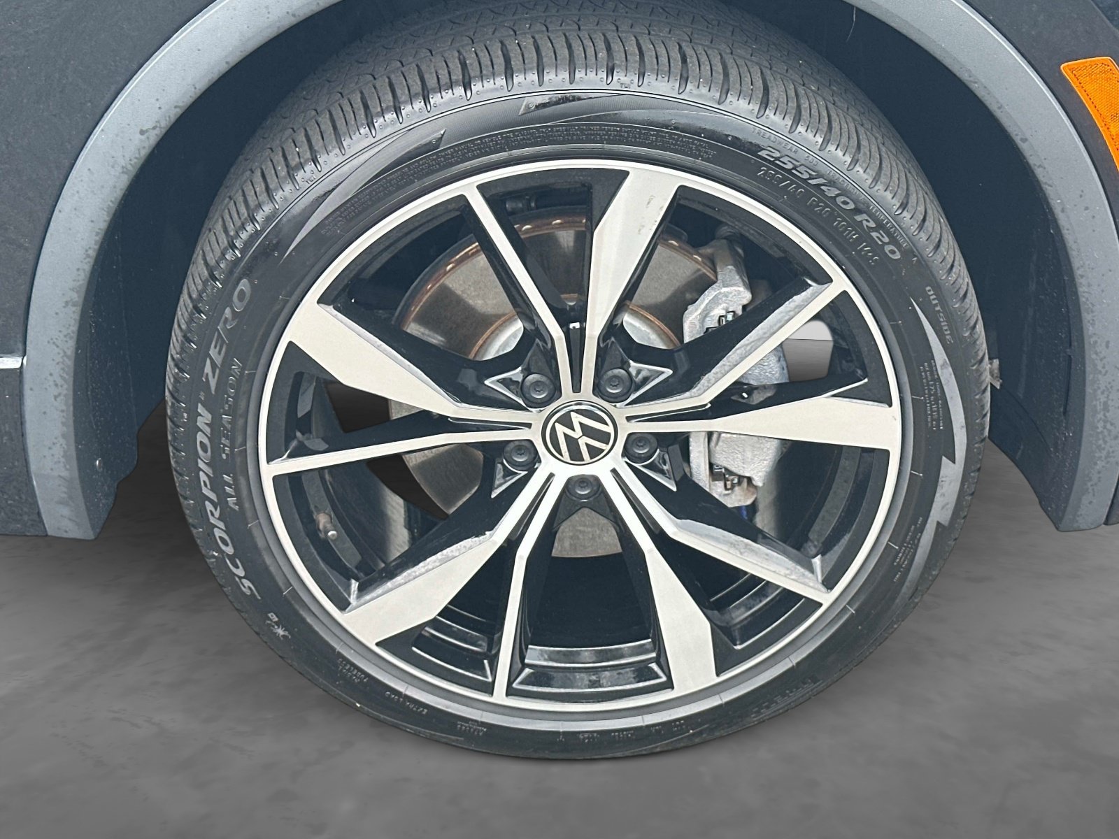 Certified 2024 Volkswagen Tiguan SEL R-Line AWD/4WD image 7