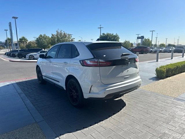 Used 2024 Ford Edge SE w/ Black Appearance Package AWD/4WD image 7