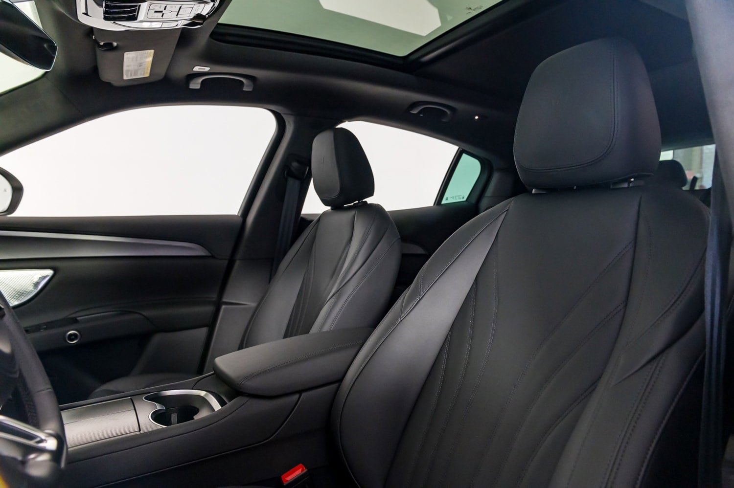 Used 2024 Maserati Grecale GT image 18