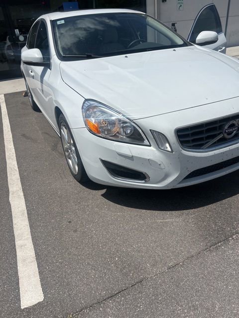 Used 2013 Volvo S60 T5 AWD/4WD image 1