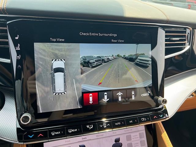 New 2023 Jeep Grand Wagoneer Series III image 30