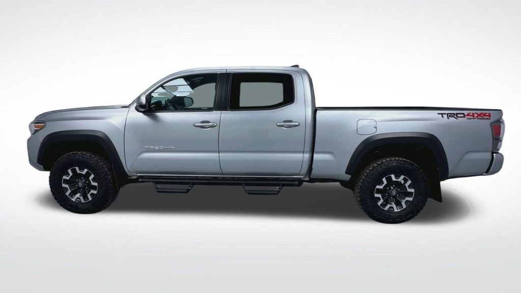 Used 2022 Toyota Tacoma TRD Off-Road w/ Technology Package image 7