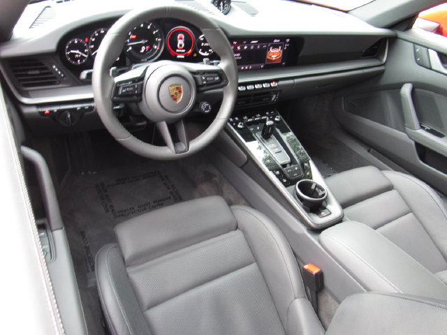 Certified 2024 Porsche 911 Carrera 4 AWD/4WD image 15