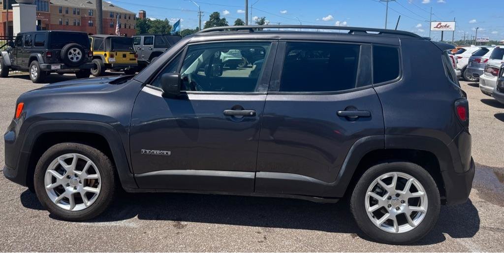 Used 2020 Jeep Renegade Sport w/ Sport Appearance Group FWD image 8