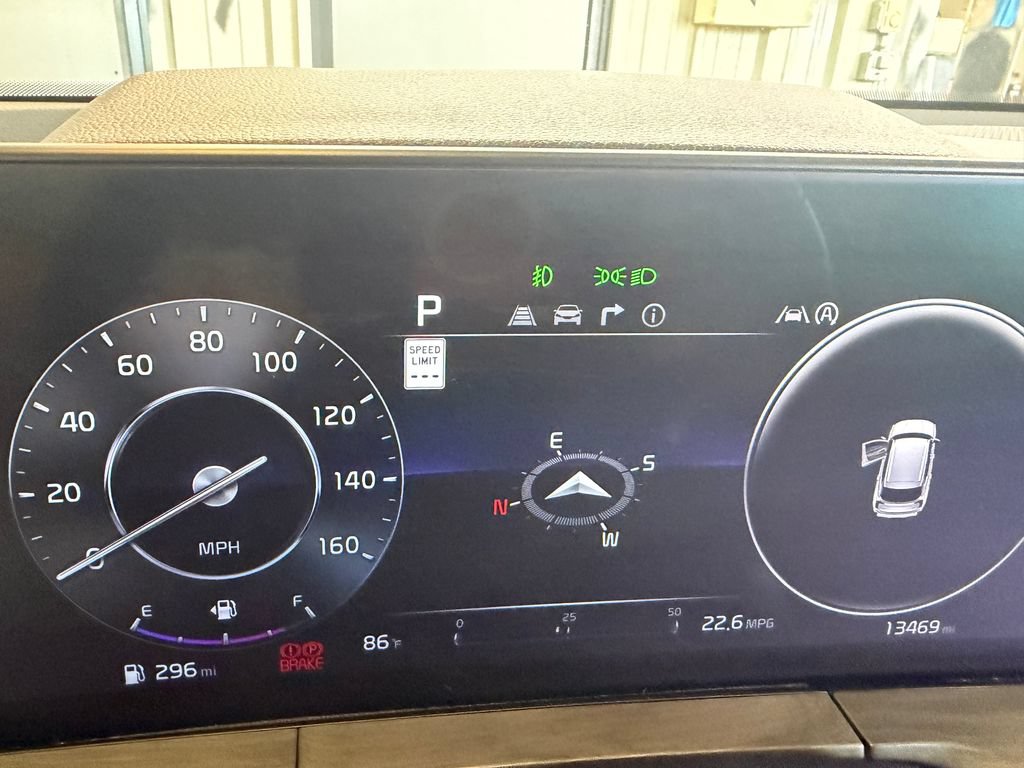 Used 2025 Kia Telluride SX Prestige X-Pro AWD/4WD image 13