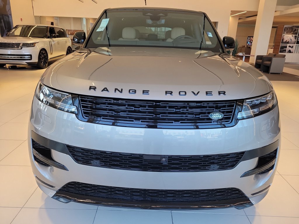 New 2026 Land Rover Range Rover Sport Dynamic SE AWD/4WD image 6