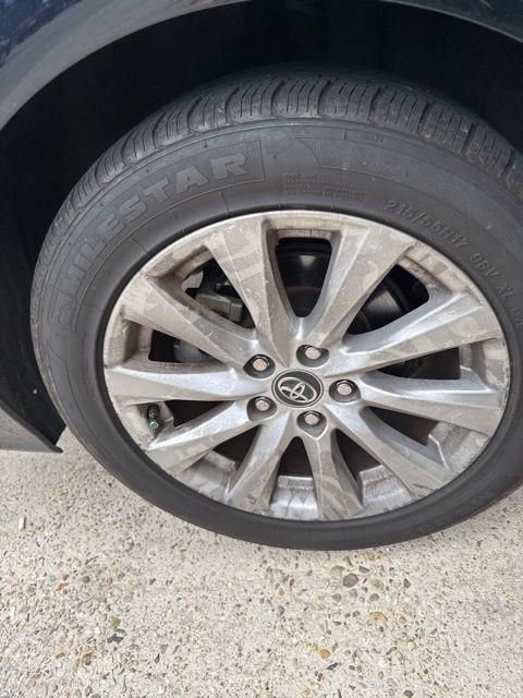 Used 2019 Toyota Camry LE image 23