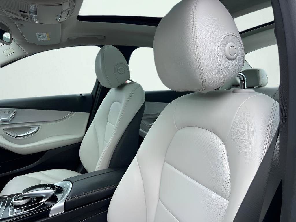 Used 2015 Mercedes-Benz C 300 4MATIC Sedan image 35