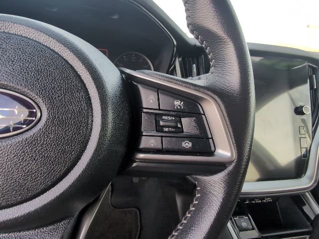Used 2025 Subaru Outback Premium image 16