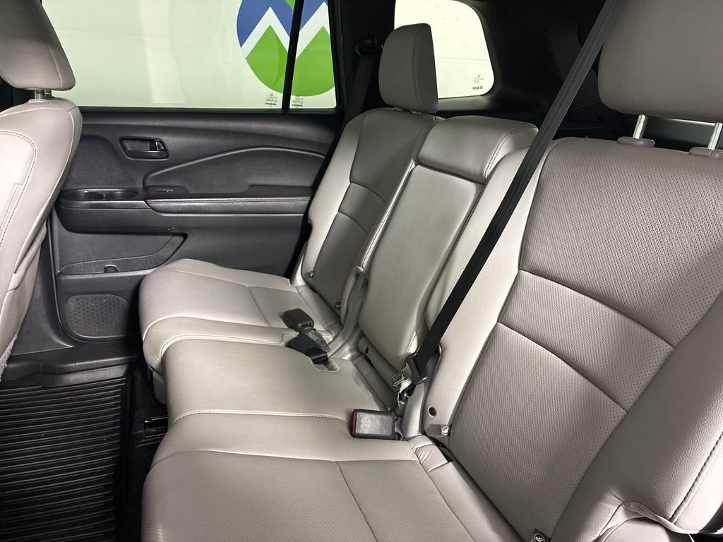 Used 2023 Honda Passport EX-L image 23