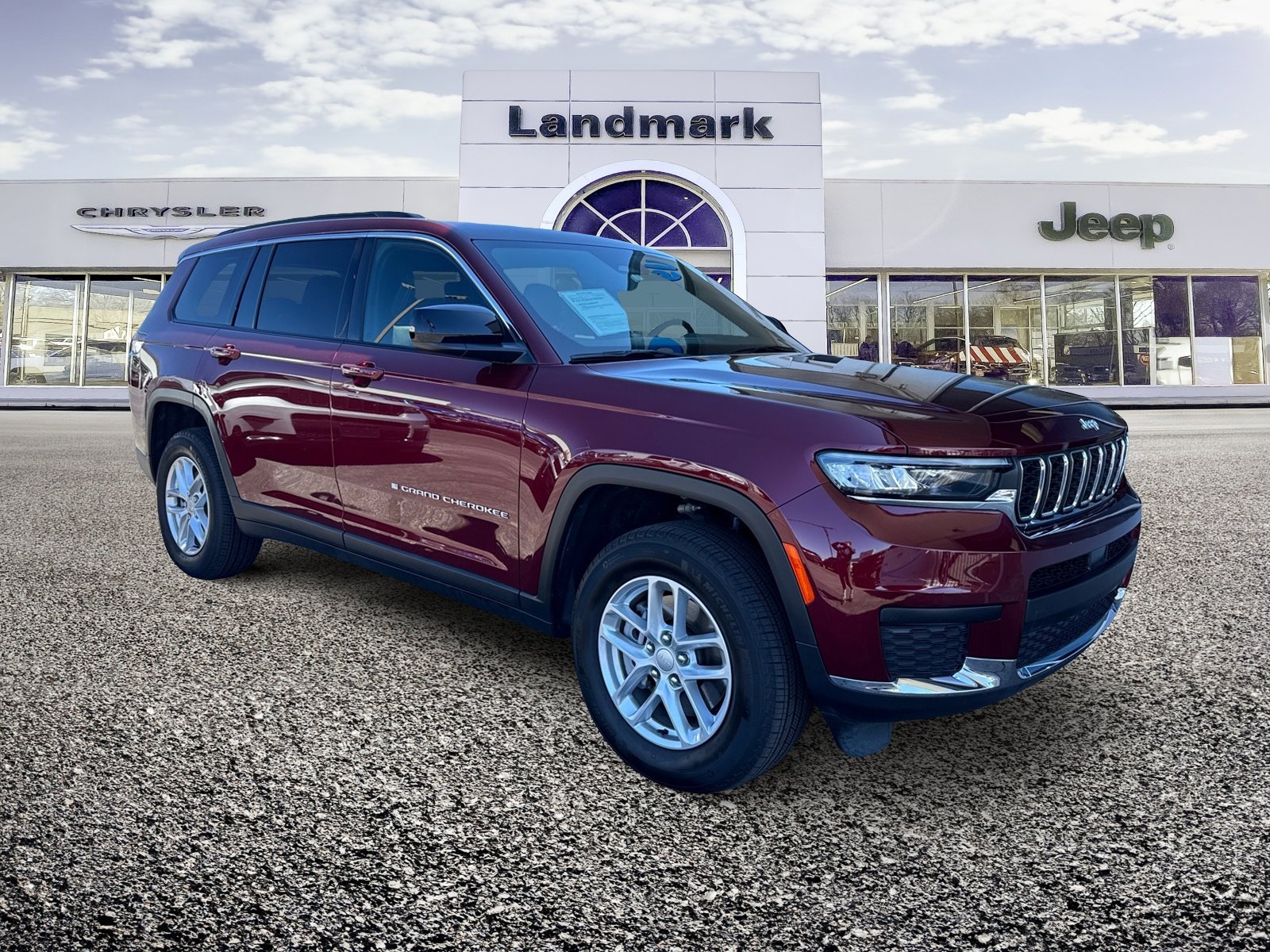 Used 2025 Jeep Grand Cherokee L Laredo AWD/4WD image 19