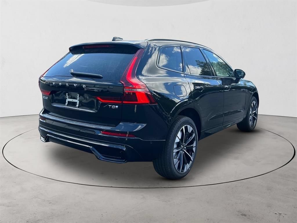 Certified 2026 Volvo XC60 T8 Plus w/ Protection Package Premier AWD/4WD image 5